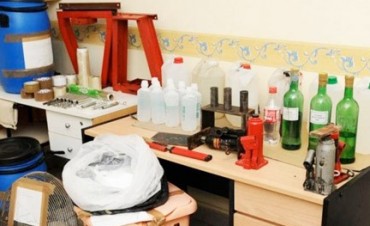 En la cocina del poder cocinando las expectativas. 