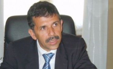 En las manos de Alfredo A&uacute;n