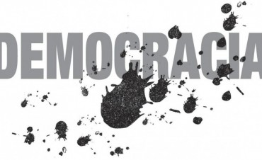 Convocan a "Huelga Democr&aacute;tica".