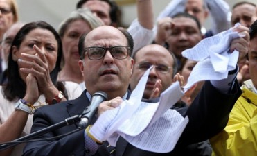 La inviabilidad de los poderes judiciales en estados democr&aacute;ticos, el caso Venezuela.