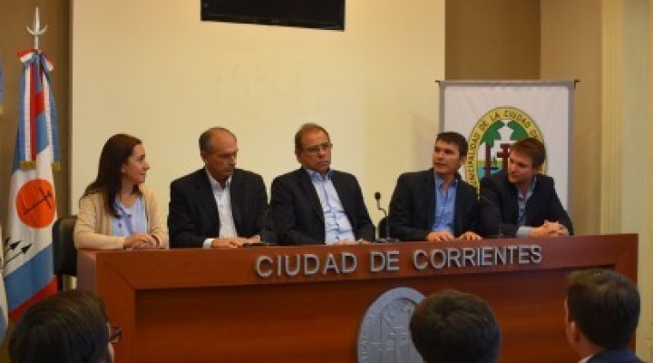 Profundizan proceso de modernizaci&oacute;n del Estado en Corrientes.