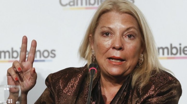 Carri&oacute; admiti&oacute; despu&eacute;s del esc&aacute;ndalo: el canje de pasajes "es un mal sistema".