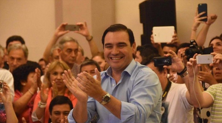 Vald&eacute;s en Esquina y Pueblo Libertador