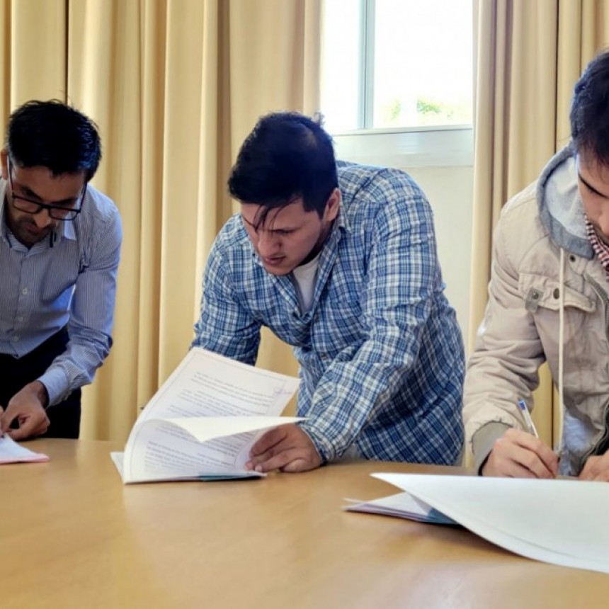 Yacyret&aacute; firma Convenio con la FIUNaM