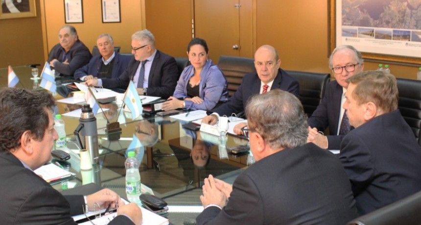Canteros asume la presidencia del Consejo de Yacyret&aacute; y anuncia un paquete de obras