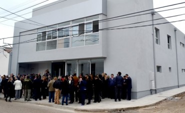El &Uacute;ltimo cole a Santa Catalina con la Tarjebus cargada en la Caja Municipal.