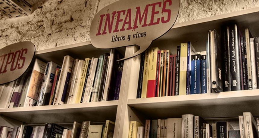 Un libro de regalo, a sabiendas que no lo vas a valorar. 