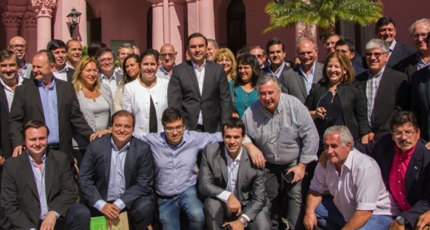 De los sultanatos o del poder de los intendentes.