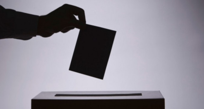 S&uacute;per domingo de elecciones en cuatro provincias.