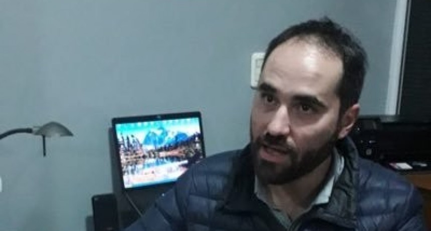 Conversatorio con el polit&oacute;logo Nicol&aacute;s Cereijo. 