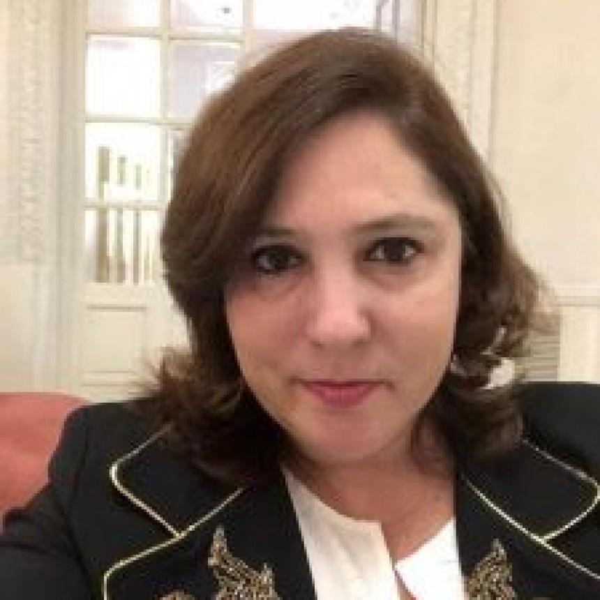 "La Filosof&iacute;a debe abrirse a la pol&iacute;tica y la pol&iacute;tica no puede ignorar a la filosof&iacute;a".