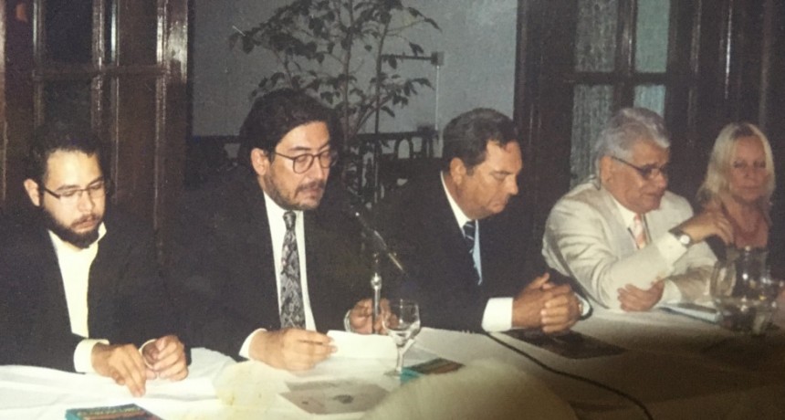El arte y los Premios, y los Simulacros , por Oscar Portela in memoriam.