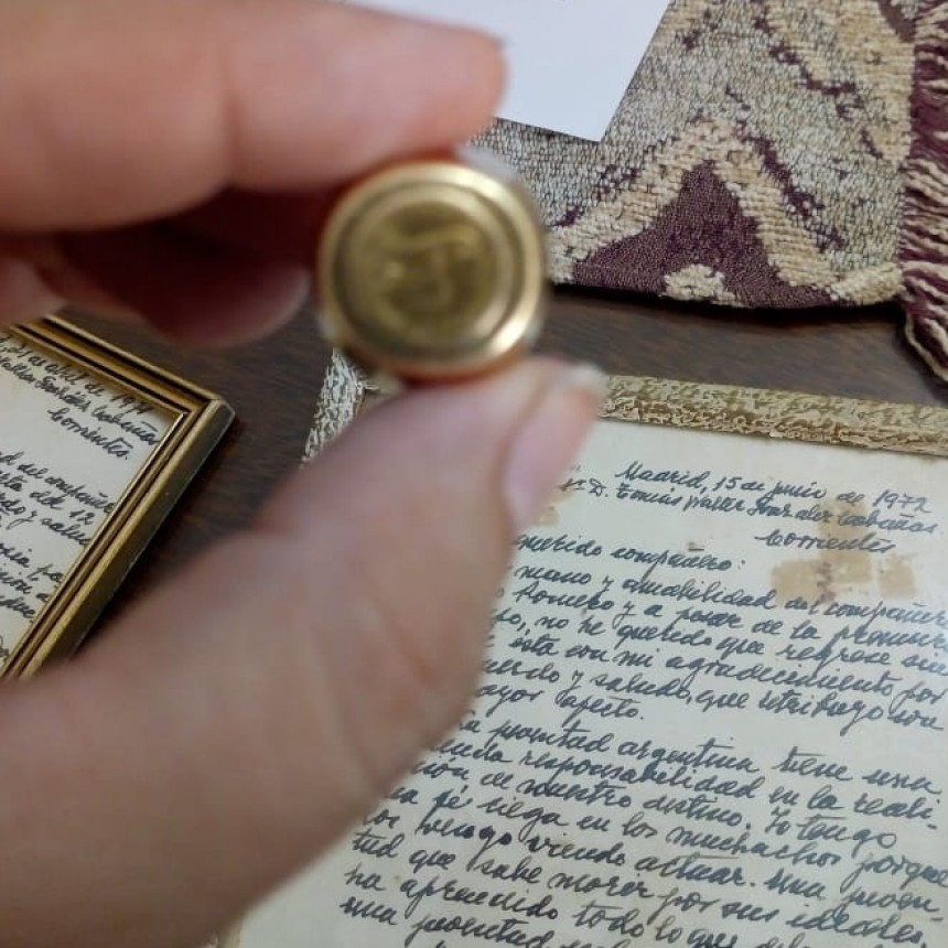 El anillo de mi abuelo Tom&aacute;s Gonz&aacute;lez Caba&ntilde;as v&iacute;ctima de una nueva irregularidad judicial. 