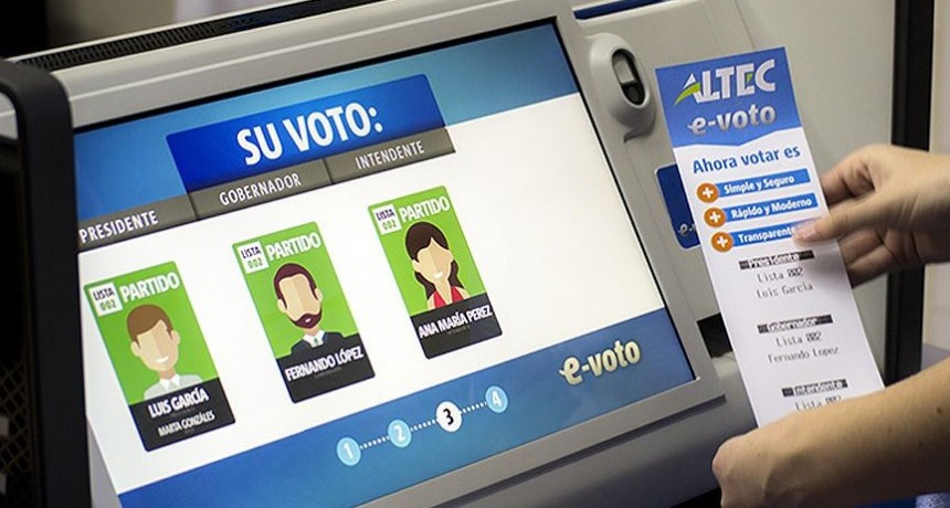 Desaf&iacute;os estrat&eacute;gicos de la tecnolog&iacute;a blockchain en procesos electorales.