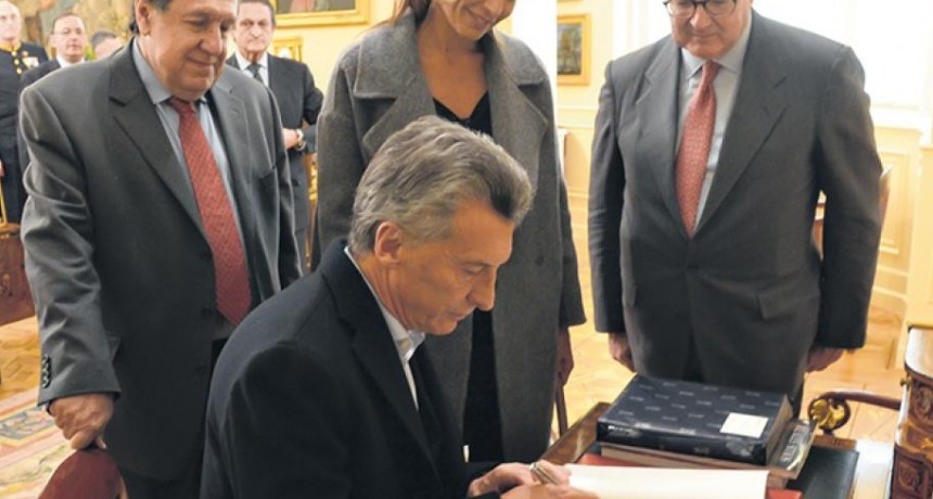 Se le abre la Puerta al peronismo.
