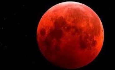La Luna Roja lleg&oacute; antes que los Puentes (El Primero a Santa Fe y el Segundo a Chaco) 