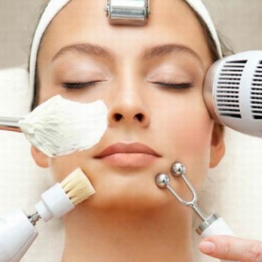 La Cosmopol&iacute;tica, homenaje a la cosmetolog&iacute;a. 