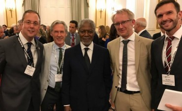 Kofi Annan destaca la elecci&oacute;n de parlamentarios por sorteo (Dipunadores) 