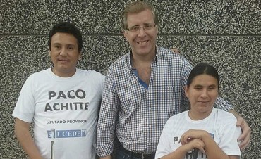 Paco Achitte: Simplemente diferente.-