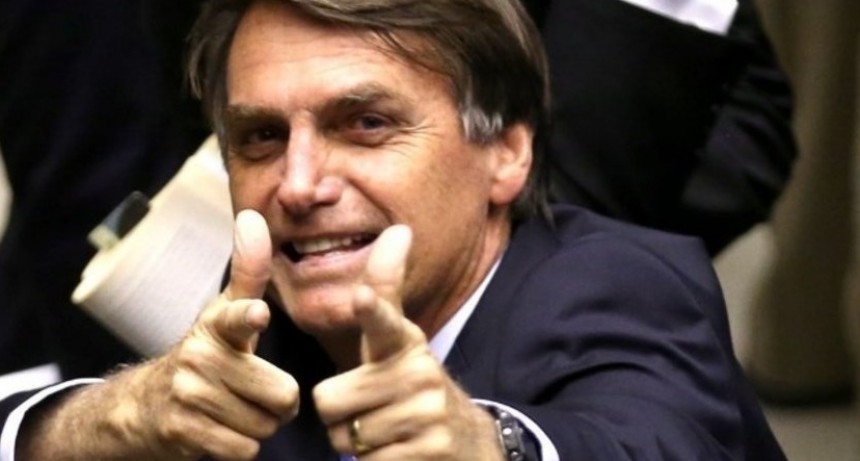La democracia latinoamericana cae en  el  bolso del pr&oacute;ximo presidente de Brasil. 