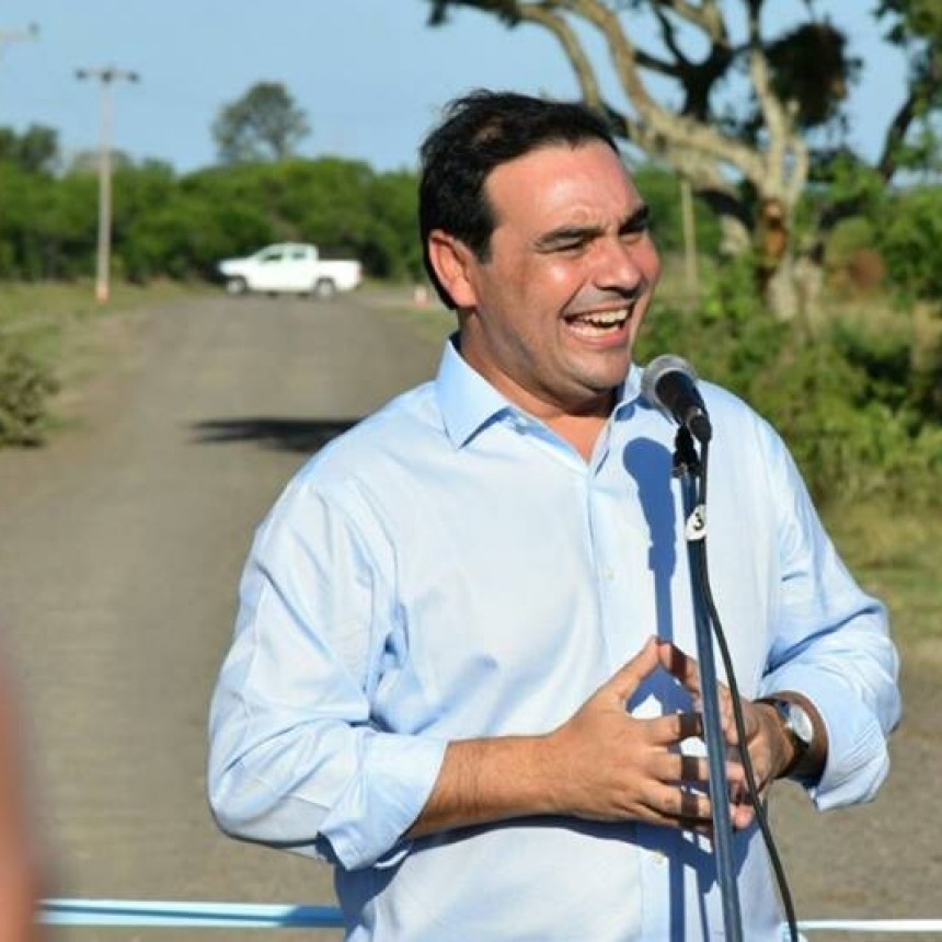 La navaja de Vald&eacute;s (&iquest;Es realmente m&aacute;s poderosa la pluma que la espada?).