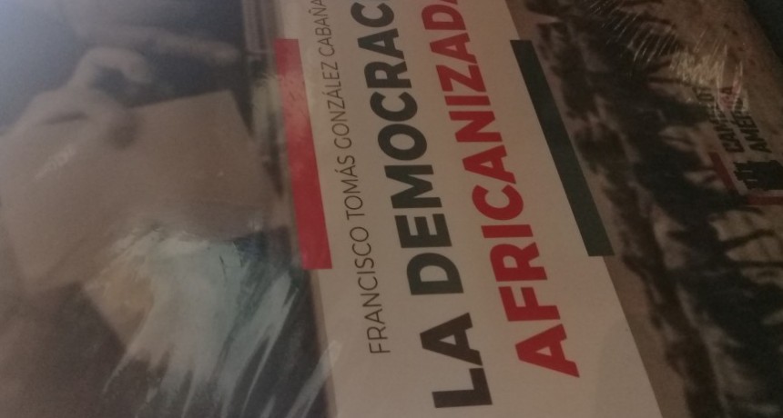 El ciudadano pretende pol&iacute;ticos y no pol&iacute;ticas. 