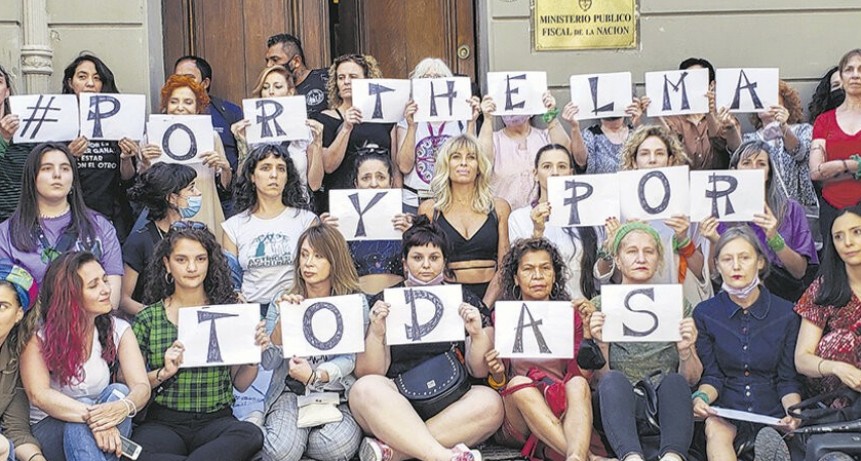 Hijas y entenadas encerradas en el laberinto judicial.