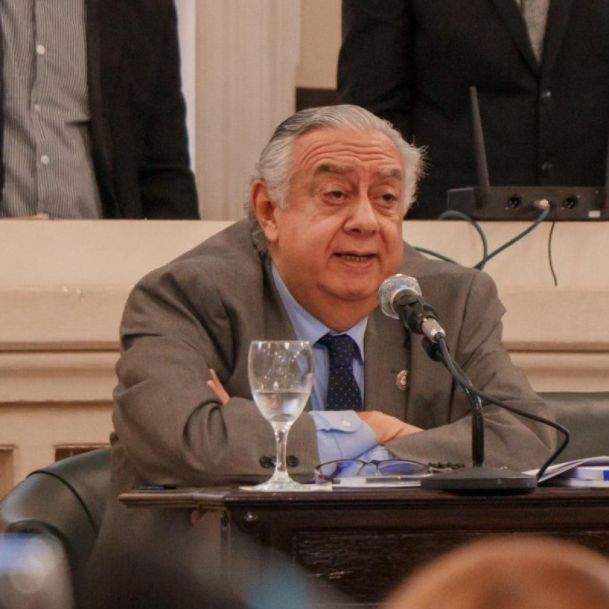 Agregu&eacute;se al proyecto de ley de Narcotest controlar la adicci&oacute;n al sexo.